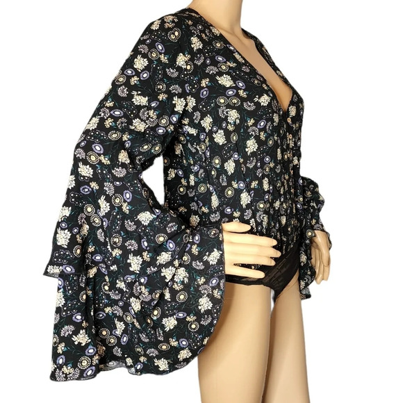 Intimately Free People boho flare sleeve bodysuit. Size Small - Picture 1 of 17